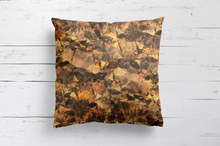 Load image into Gallery viewer, Wilderness Velvet Cushion